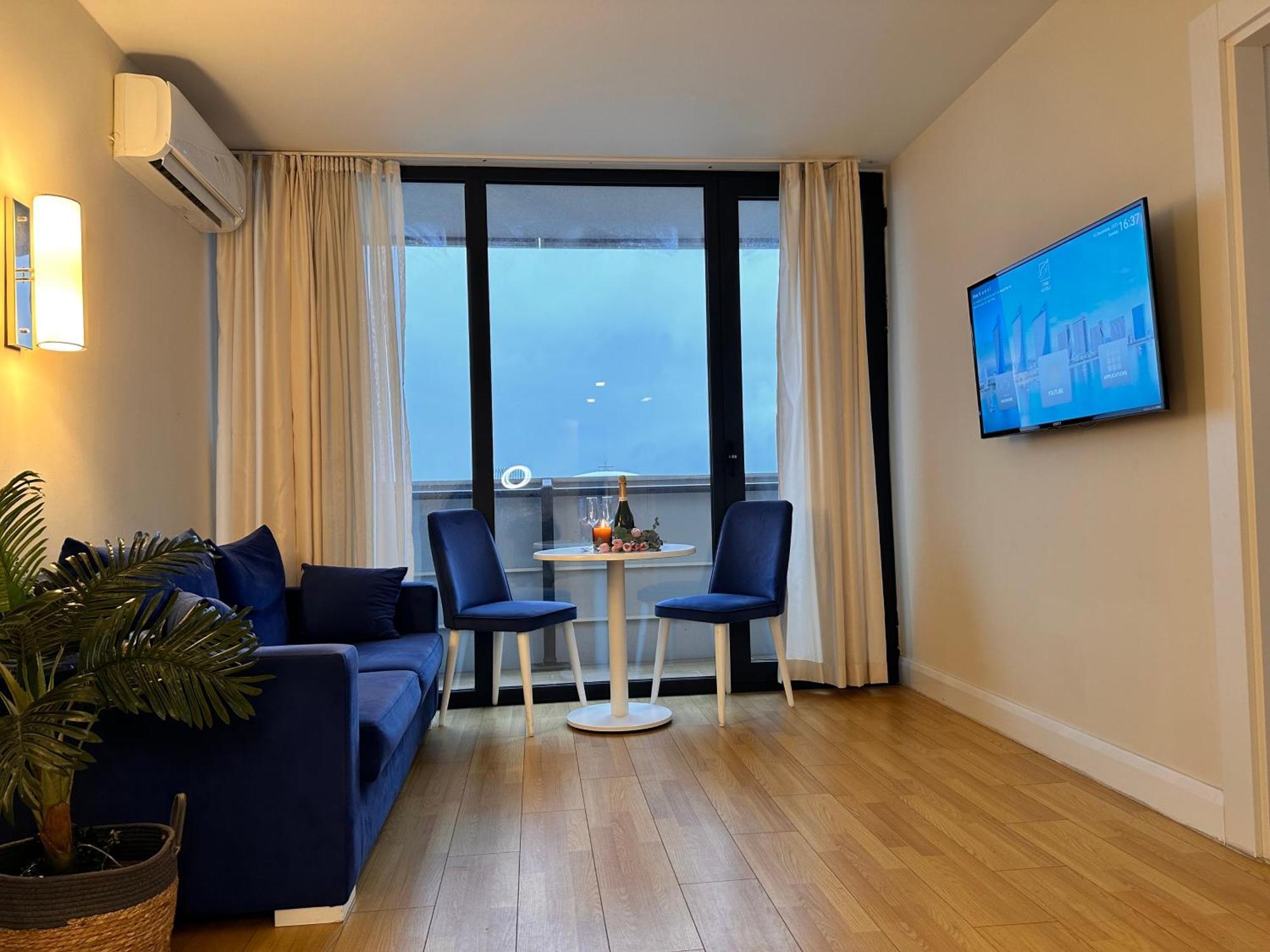 Batumi Orbi City Apart Hotel Exteriör bild